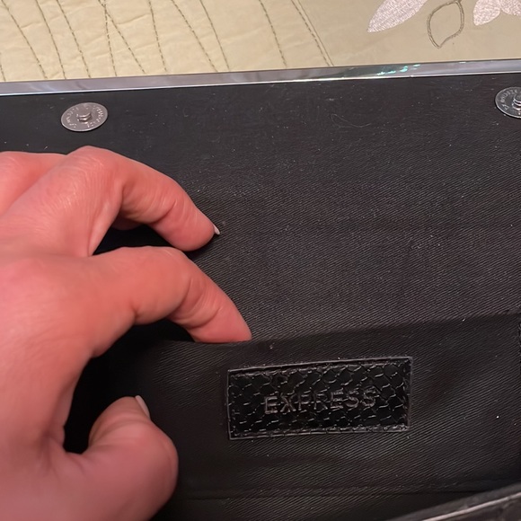 Express Black Faux Croc Leather Clutch Envelope Flap - Picture 8 of 9